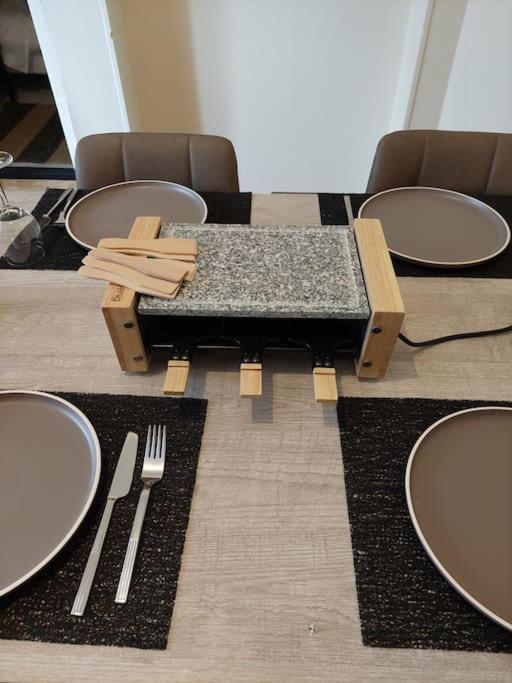 Gite D'Exception 13 Couchages Avec Jacuzzi Et Sauna Châlons-en-Champagne Eksteriør billede